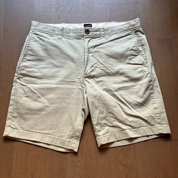 J Crew Light Green Shorts - Picture 1 of 4
